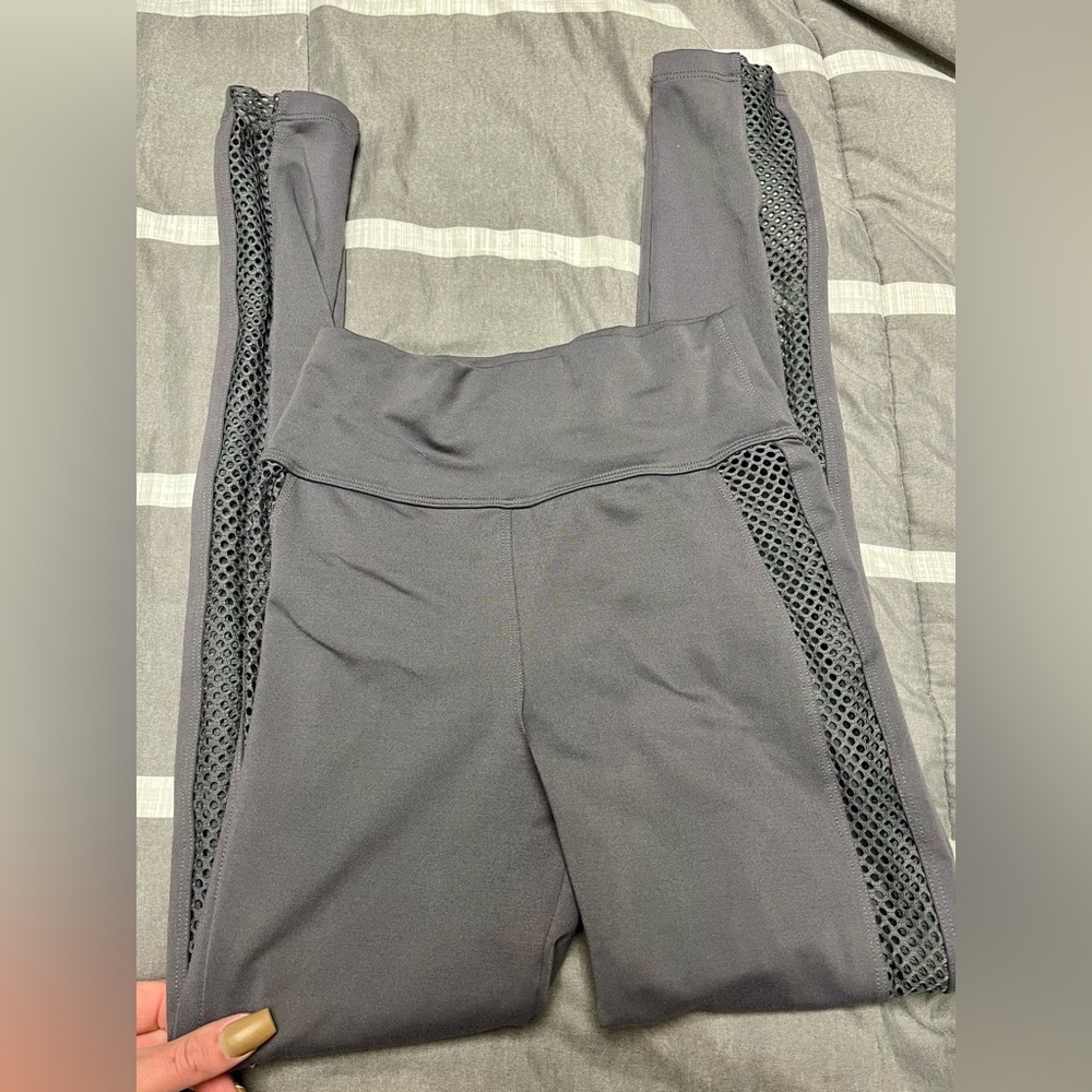 Bombshell Grey Mohawk mesh leggings